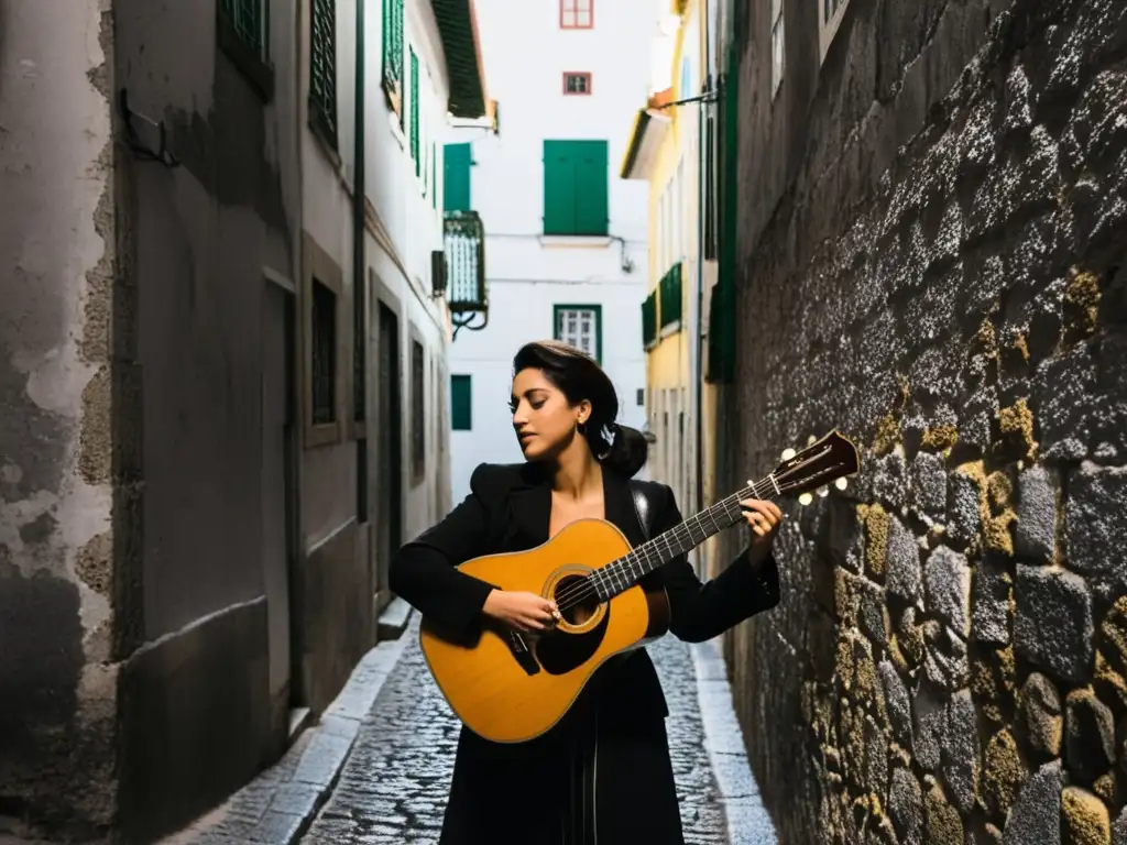 Un callejón empedrado en Lisboa con un cantante de Fado y su guitarra portuguesa, evocando la historia y la emoción del género musical