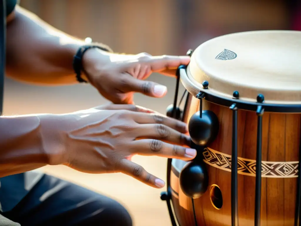 Las hábiles manos del percusionista dan vida al cajón peruano, mostrando su diseño y la historia y relevancia del cajón peruano