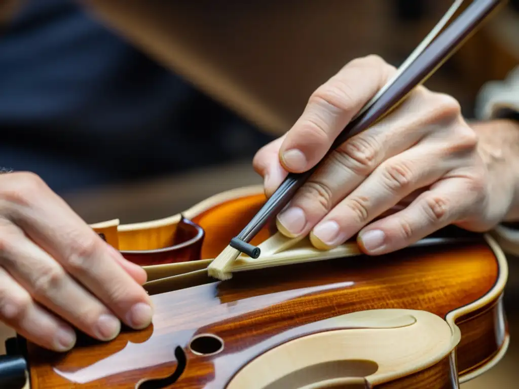Un luthier aplica con meticulosidad pegamento de madera en las juntas de un violín, destacando las técnicas de unión y adhesivos en instrumentos