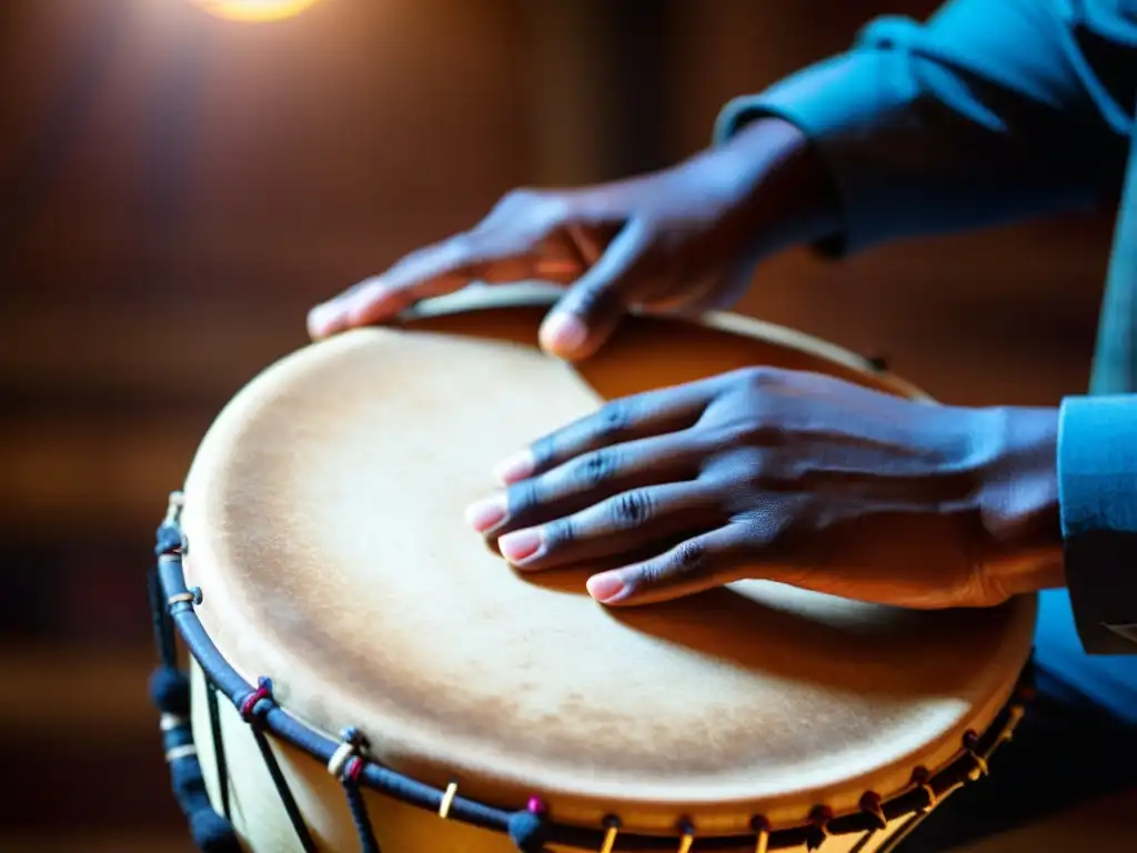 Un percusionista hábil toca un tambor de mano tradicional, transmitiendo la historia del tambor de mano con su expresión y movimientos rítmicos